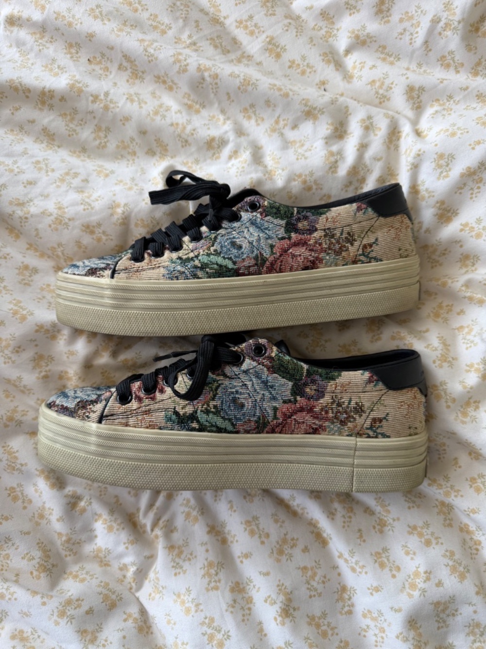 Saint Laurent sneakers - Picture 7 of 11